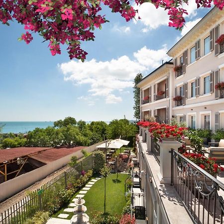 Mula Hotel イスタンブール エクステリア 写真 The hotel's garden