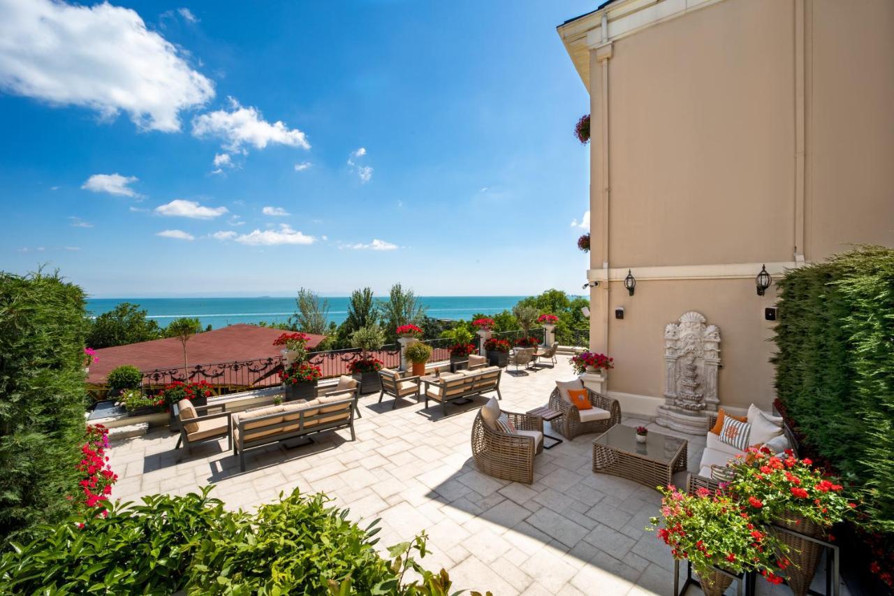Mula Hotel イスタンブール エクステリア 写真 The terrace of the hotel
