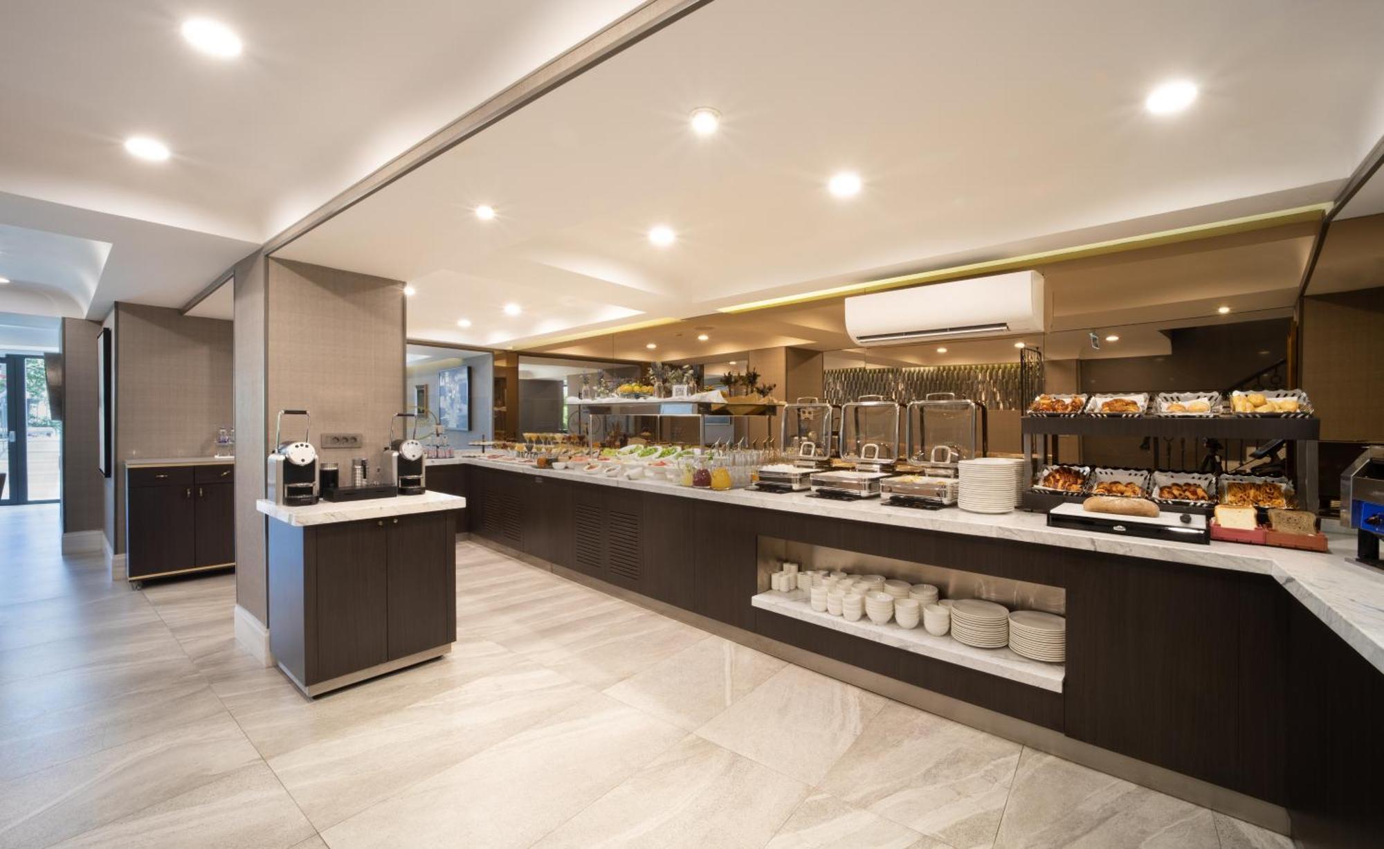 Mula Hotel イスタンブール エクステリア 写真 The lounge at the airport