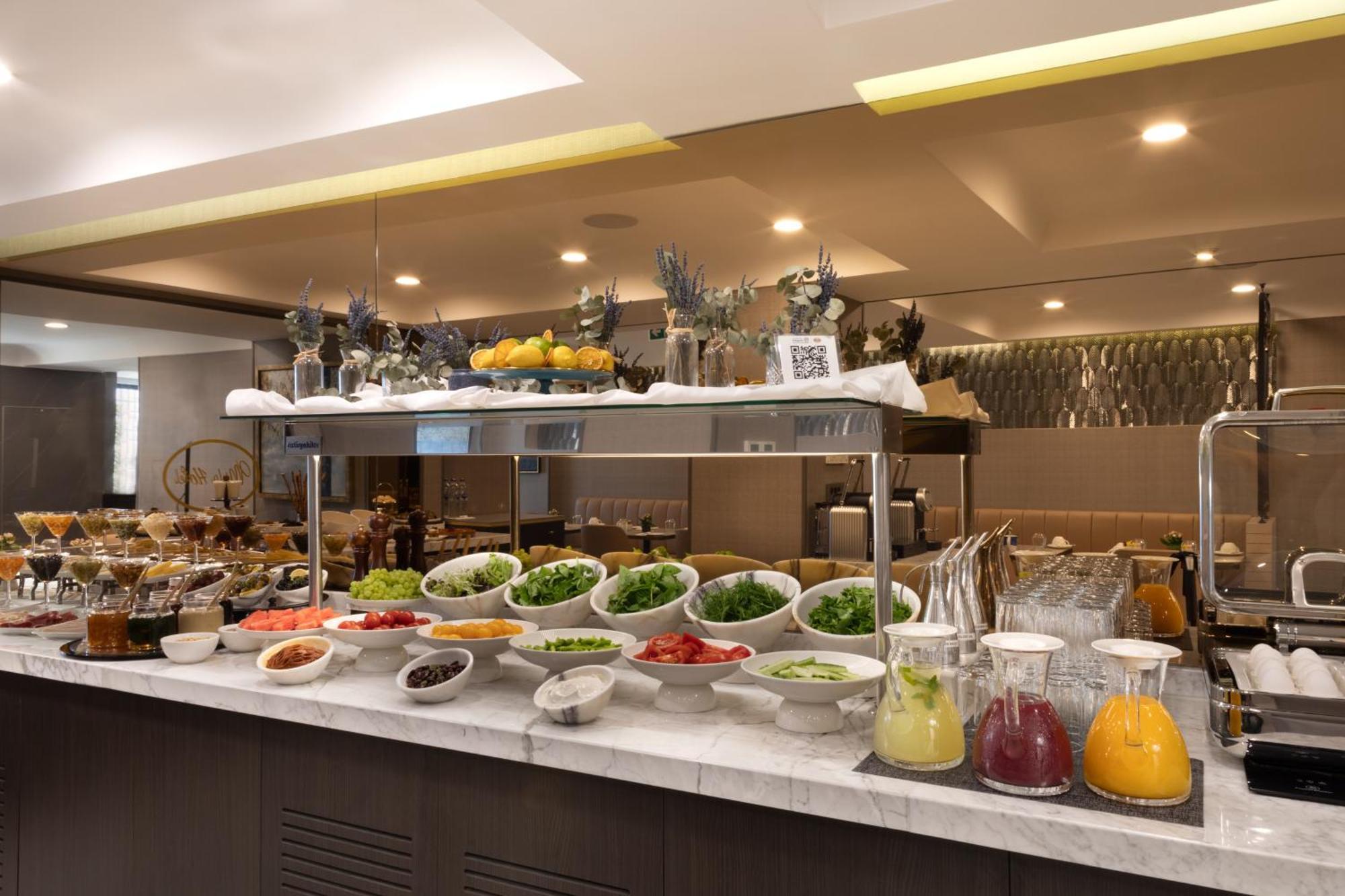 Mula Hotel イスタンブール エクステリア 写真 A salad bar